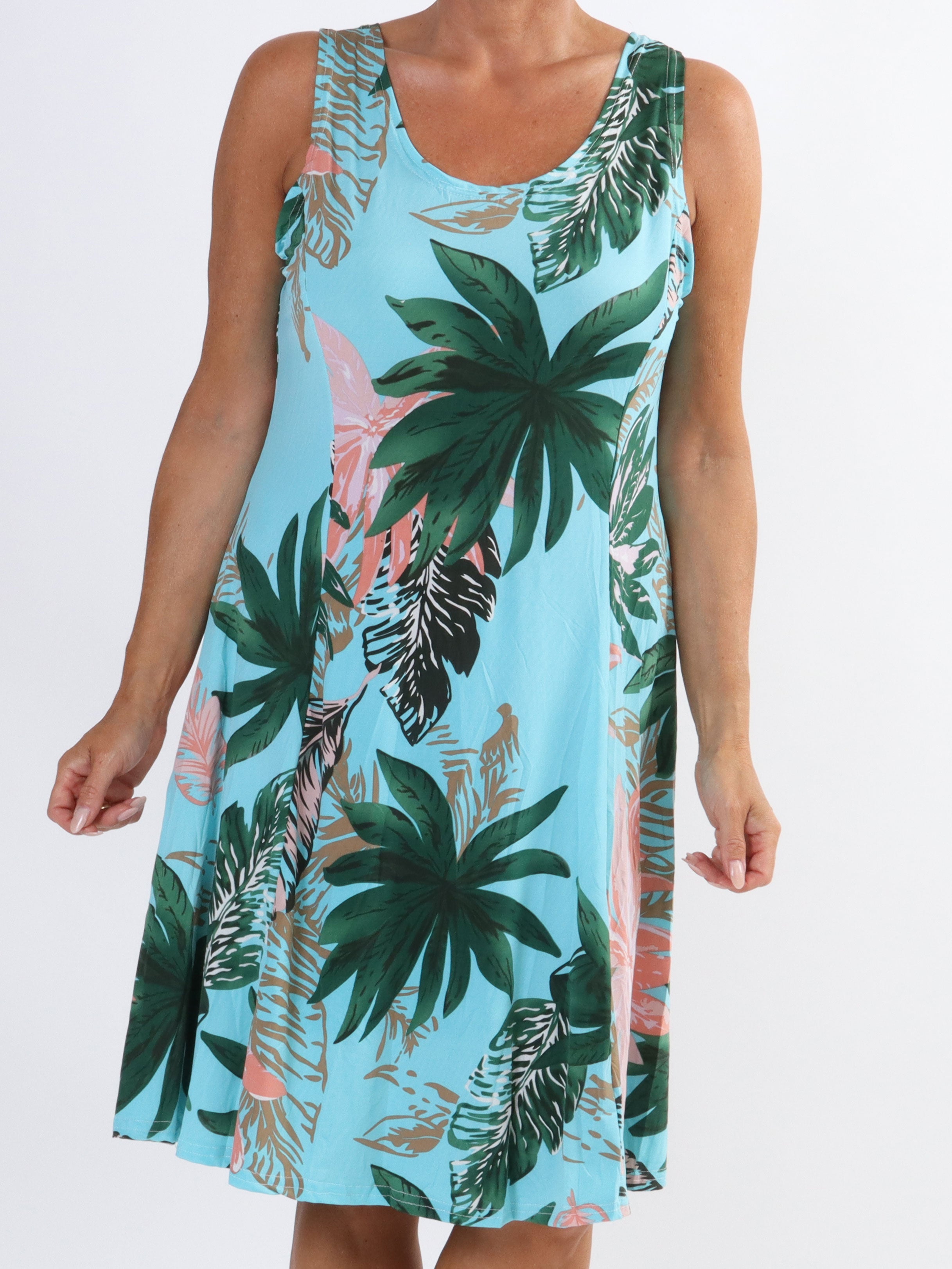 Maj Tropical - Söt elastisk plus size sommarklänning med mönster